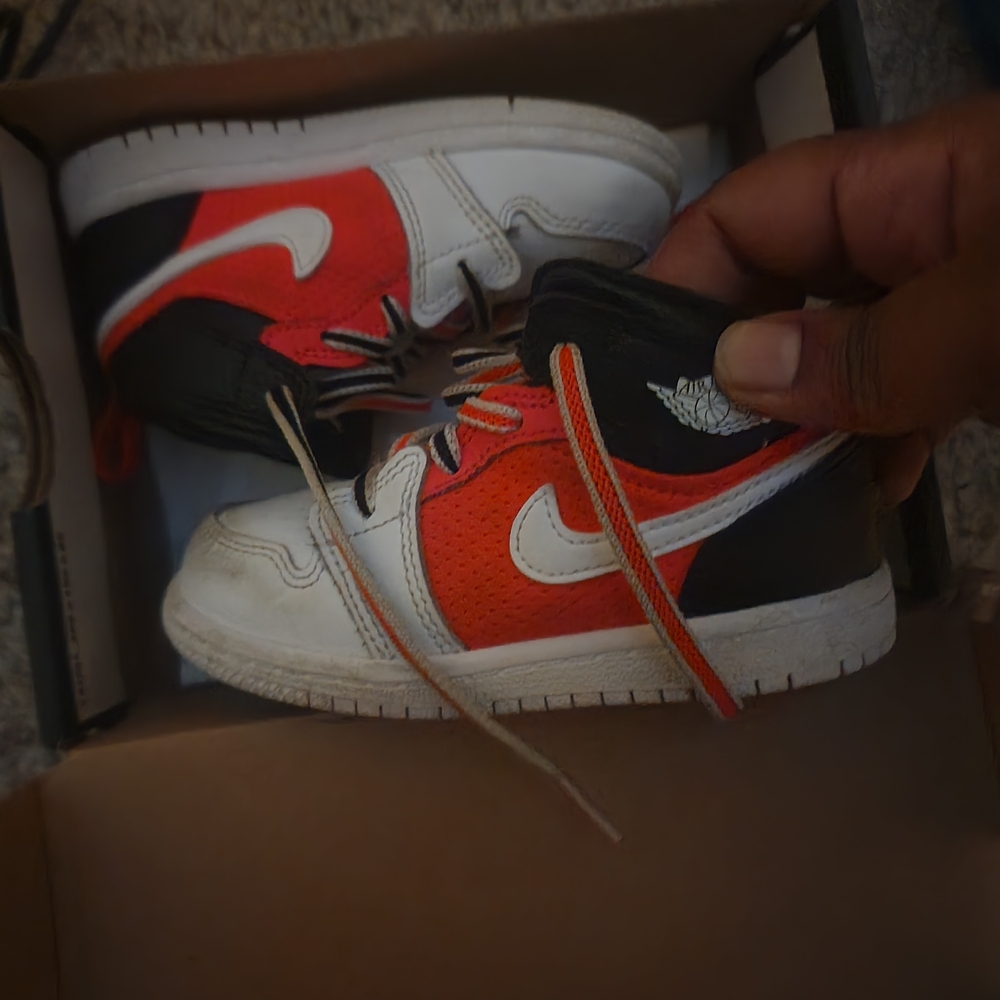 Nike Air Jordan Retro-Style High Top Sneakers in White, Red & Black